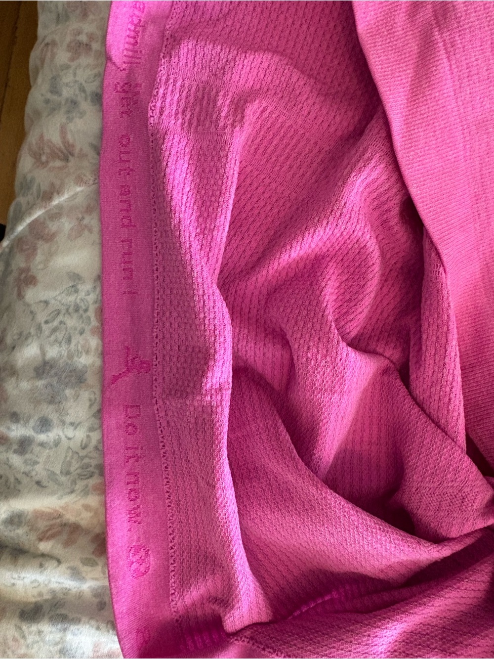 lululemon athletica Bright Pink swiftly tech Short Sleeve V-Neck Tee 8 - Picture 4 of 4